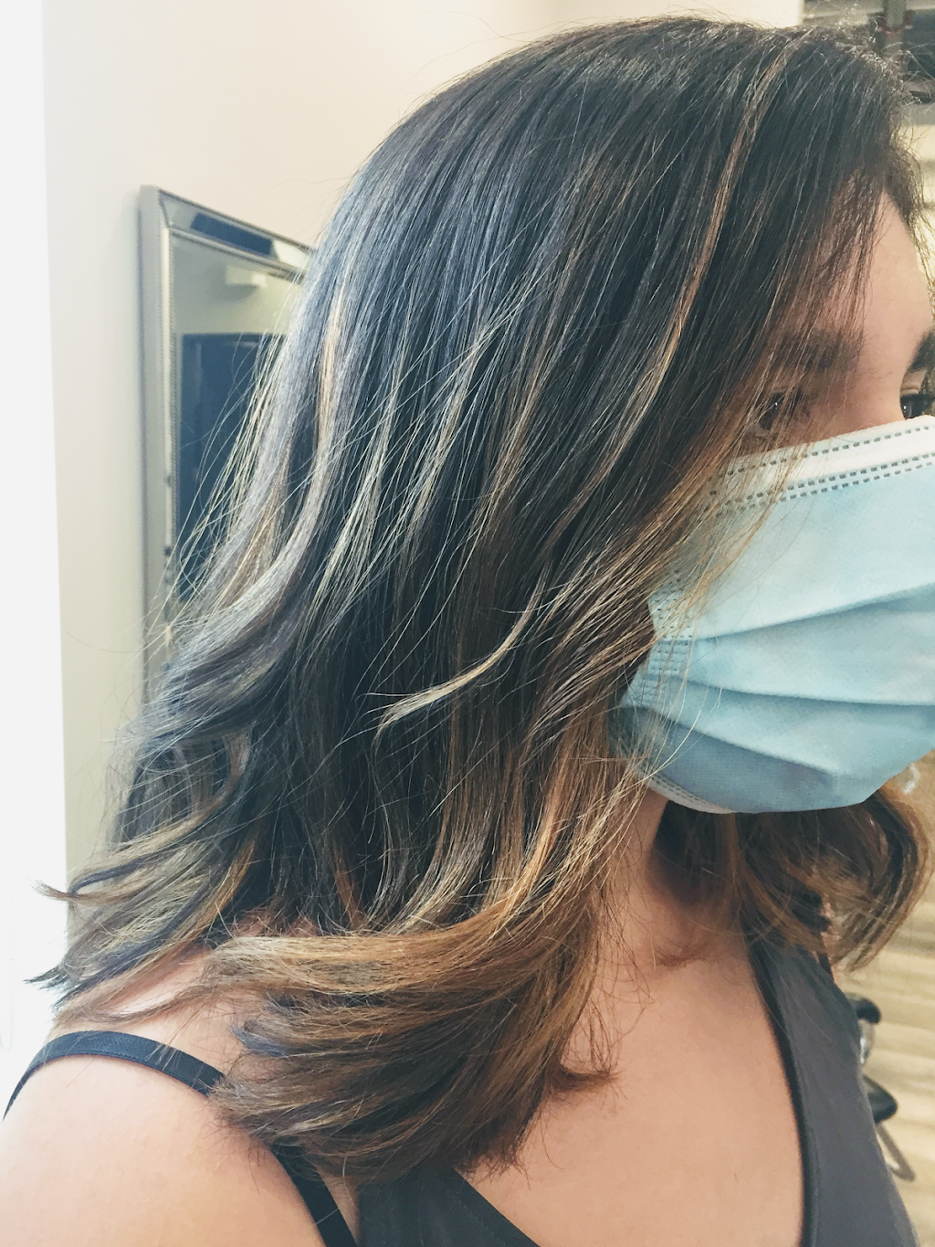 Waves Hair Studio | 2486 Old Bronte Rd Suite 110, Oakville, ON L6M 4J2, Canada | Phone: (905) 469-3055