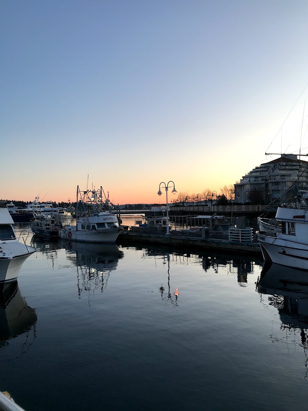 Petro-Canada Marine | 10 Wharf St, Nanaimo, BC V9R 2X3, Canada | Phone: (250) 754-7828