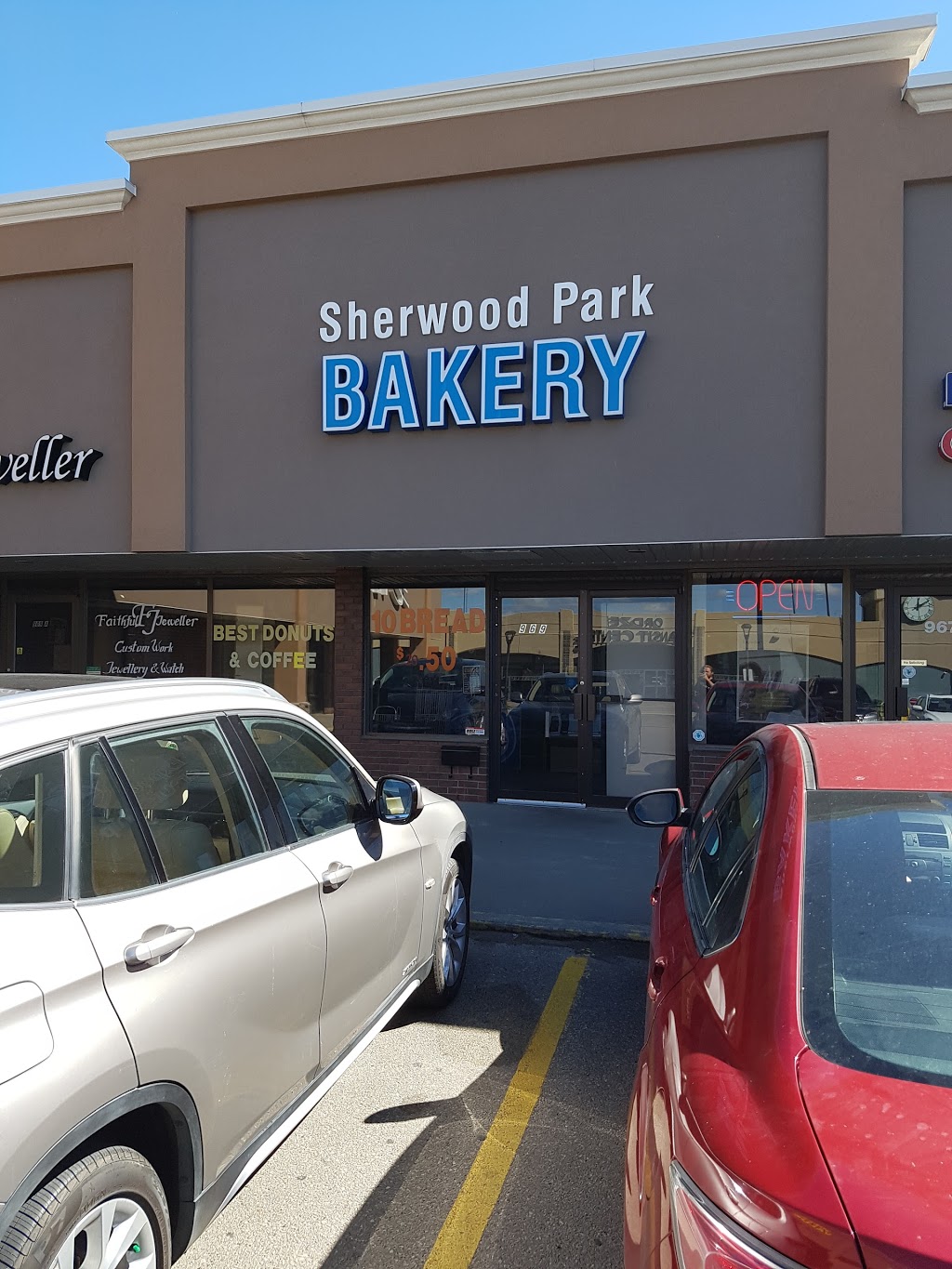 Sherwood Park Bakery | 969 Ordze Rd, Sherwood Park, AB T8A 4L7, Canada | Phone: (780) 467-5760