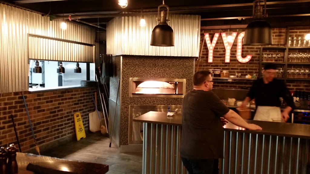 Crust & Crate Fast Fired Pizza Pub | 325 Marché Way #105, Ottawa, ON K1S 5J3, Canada | Phone: (613) 234-5959