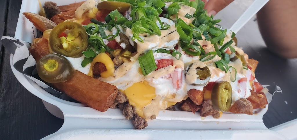 Food Truck Alley | 1967 Taunton Rd, Hampton, ON L0B 1J0, Canada | Phone: (905) 424-3565