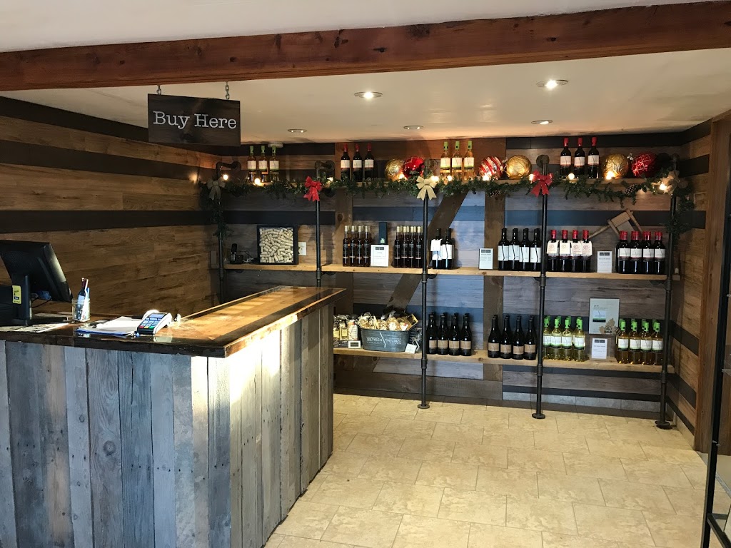 Between The Lines Winery | 991 Four Mile Creek Rd, Niagara-on-the-Lake, ON L0S 1J0, Canada | Phone: (905) 262-0289