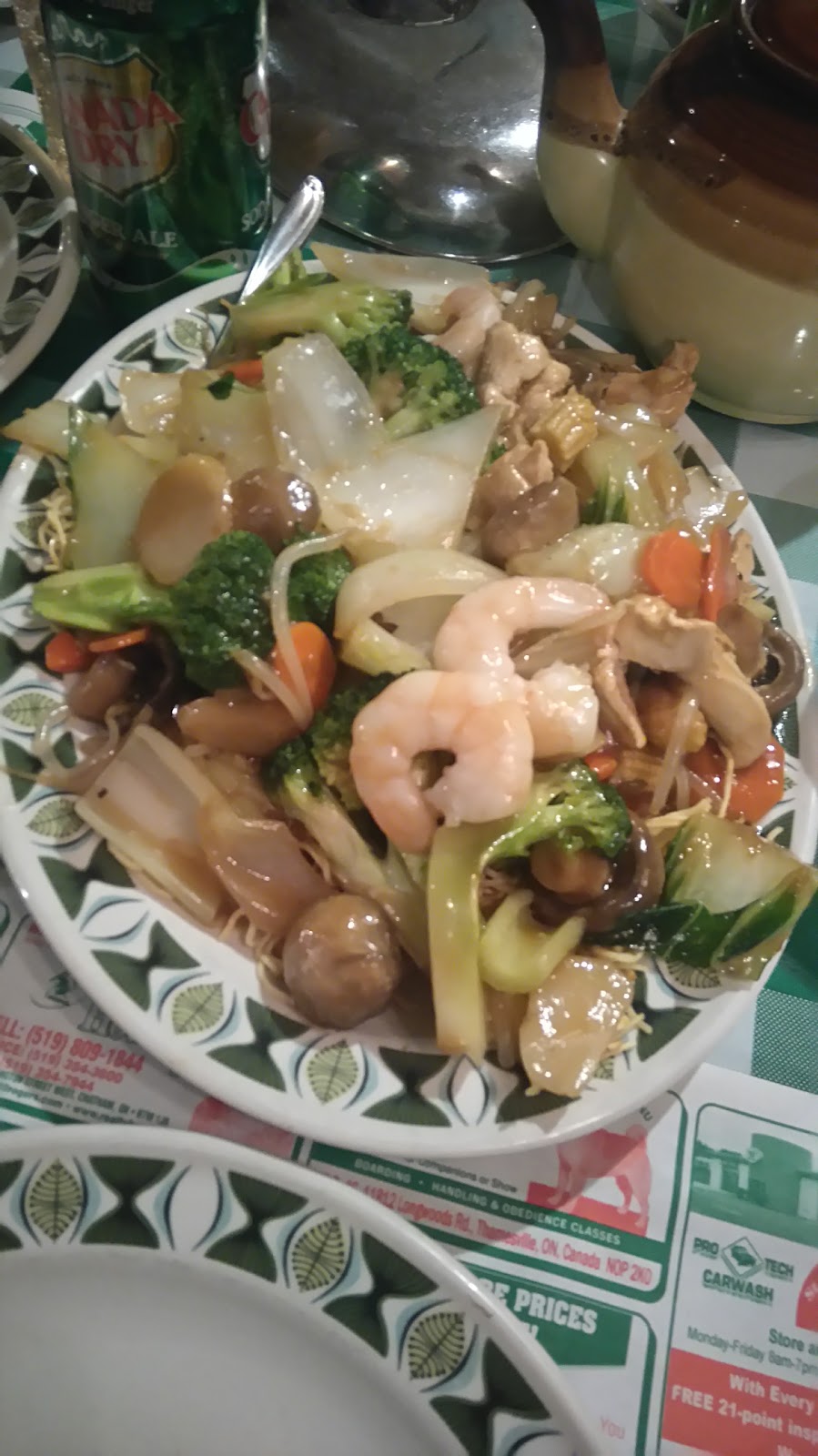 Jade Garden Restaurant & Tavern | 409 McNaughton Ave W, Chatham, ON N7L 4K4, Canada | Phone: (519) 351-3537