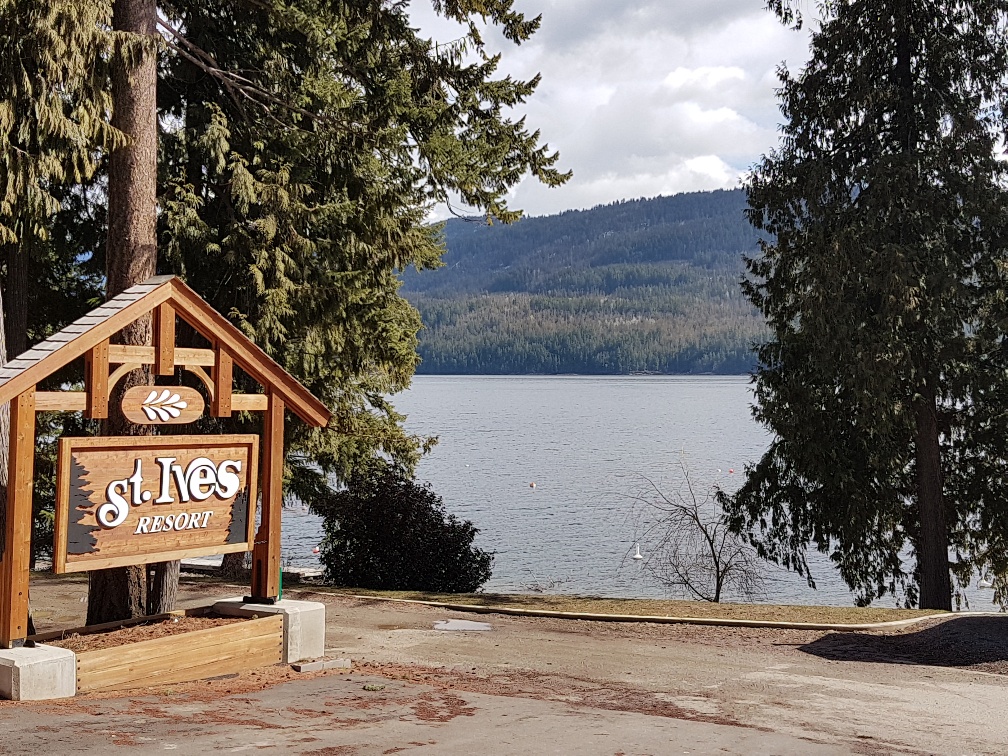 St Ives Resort On Shuswap | 2770 Southwind Rd, Saint Ives, BC V0E 1M9, Canada | Phone: (250) 955-2525