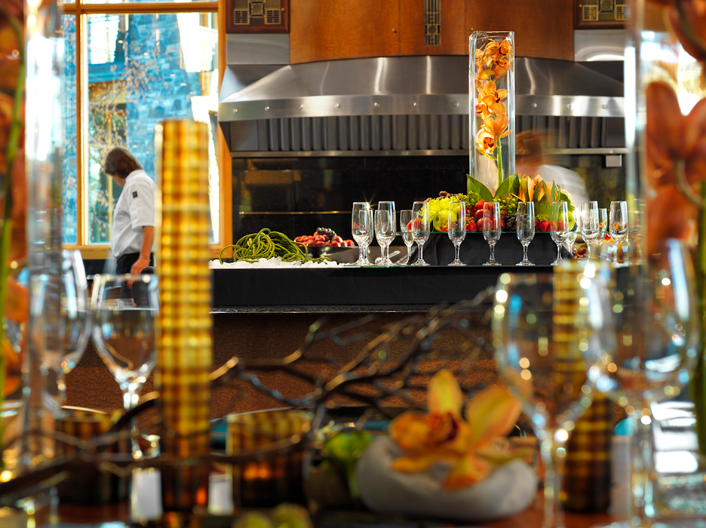 Azuridge Estate Hotel | 178057 272 St W, Priddis, AB T0L 1W0, Canada | Phone: (403) 931-0100