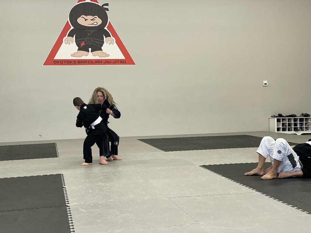 Okotoks Brazilian Jiu-Jitsu | 220 N Railway St Unit 2, Okotoks, AB T1S 1A3, Canada | Phone: (403) 771-3611
