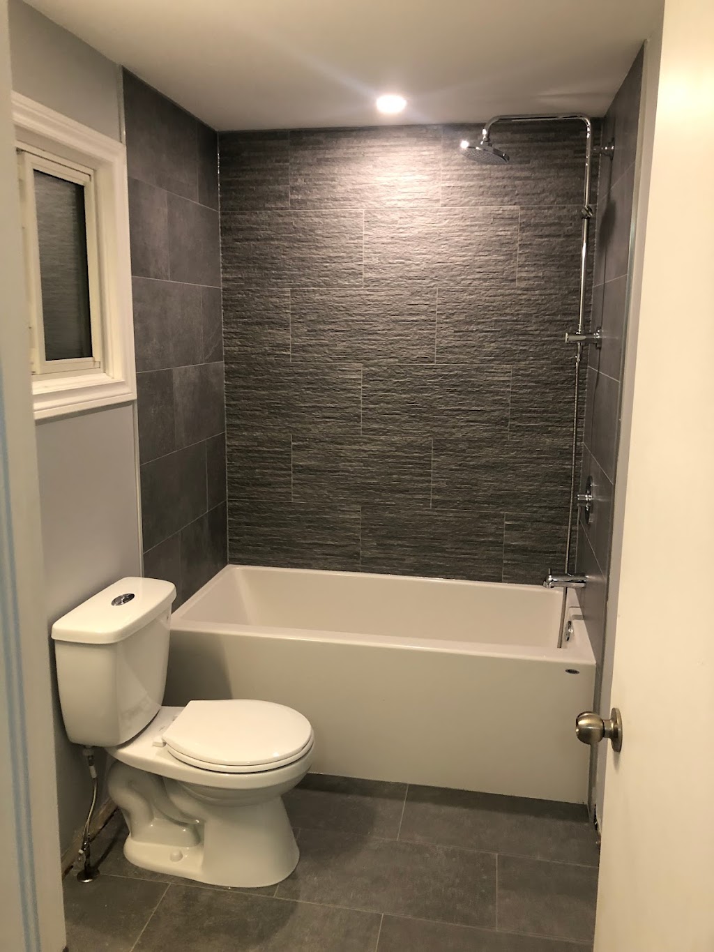 Globus Renovations Inc | 279 Craigleith Dr, Waterloo, ON N2M 5B4, Canada | Phone: (519) 722-0921