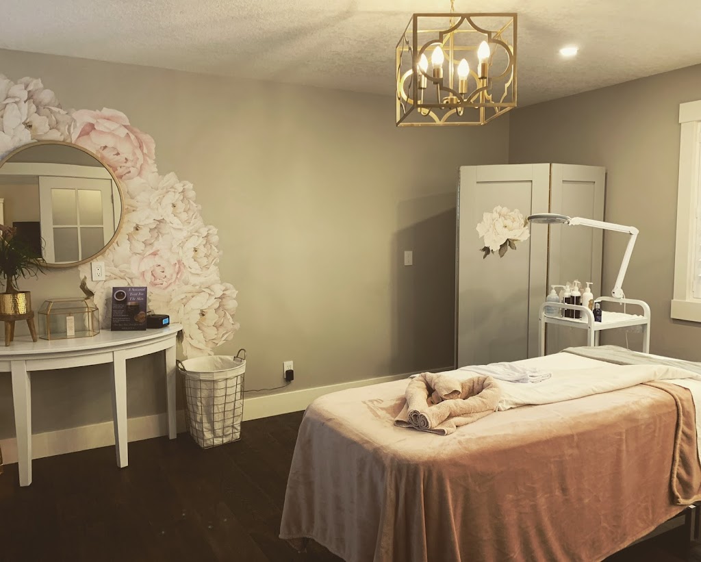 Hello Beautiful Skin Studio | 4 Cameron Close, Okotoks, AB T1S 2E8, Canada | Phone: (403) 651-5662