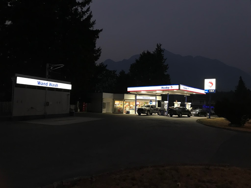Old Hope Husky | 333 Old Hope Princeton Way, Hope, BC V0X 1L4, Canada | Phone: (604) 860-4070