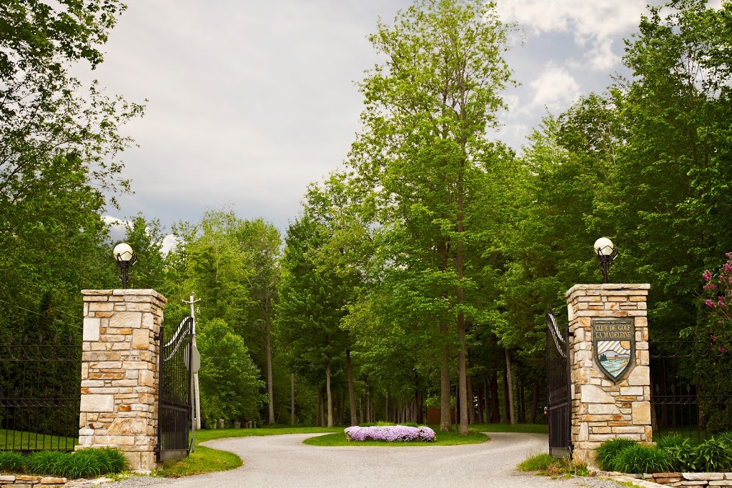 Club de golf La Madeleine | 3501 Montée du 4e Rang, Sainte-Madeleine, QC J0H 1S0, Canada | Phone: (450) 584-2244