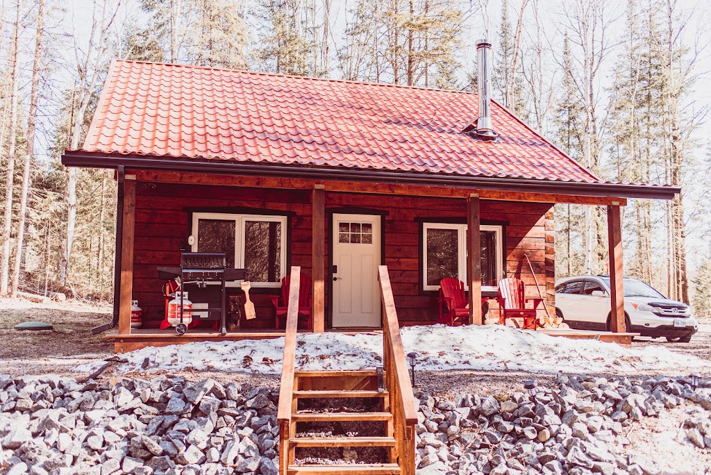 Taigh Glen Cabin | 4073 Chetwynd Rd, Kearney, ON P0A 1M0, Canada | Phone: (519) 217-2257