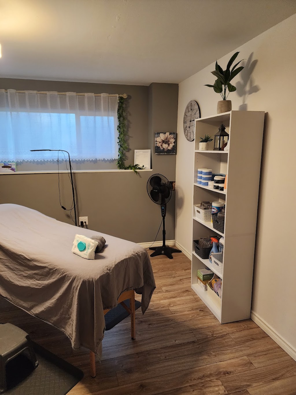 Sugar Pea Esthetics | 2082 Piercy Ave, Sidney, BC V8L 2K7, Canada | Phone: (250) 885-0818