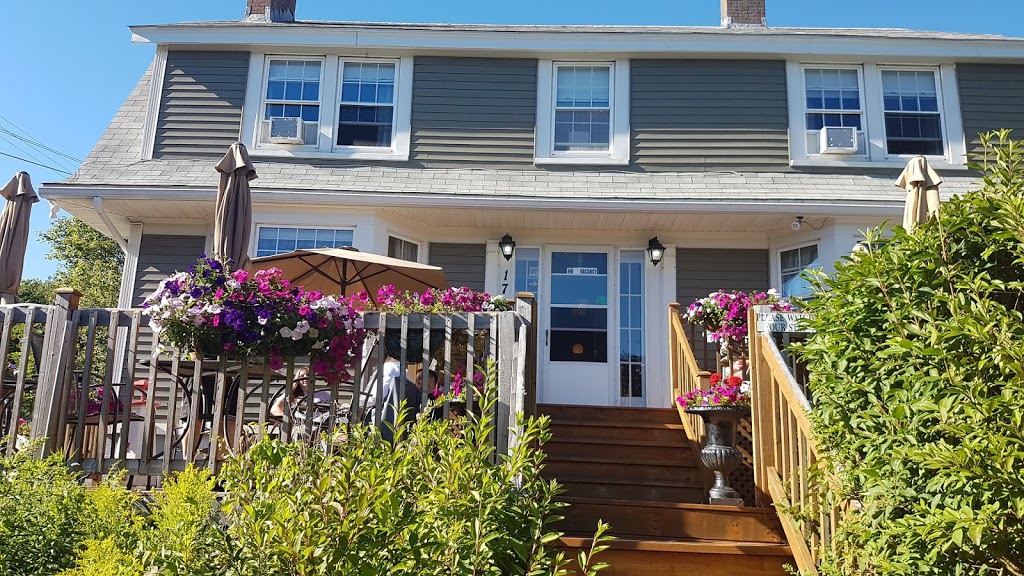 Baccalieu Trail Fine Dining Restaurant Bed and Breakfast | 170 Water St, Carbonear, NL A1Y 1B5, Canada | Phone: (709) 596-1594