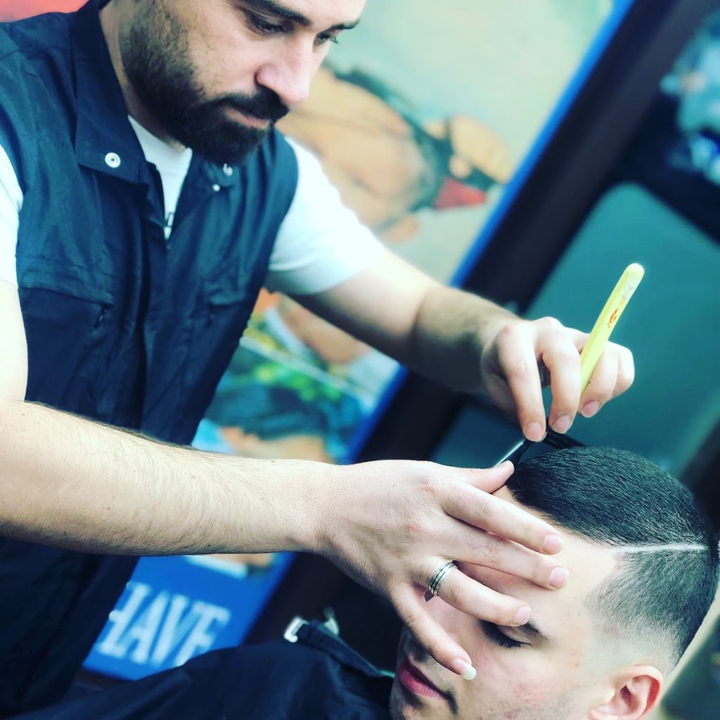 Moes Cuts Barbershop | 4 Lorry Greenberg Dr Unit 6, Ottawa, ON K1G 5H6, Canada | Phone: (613) 737-6600