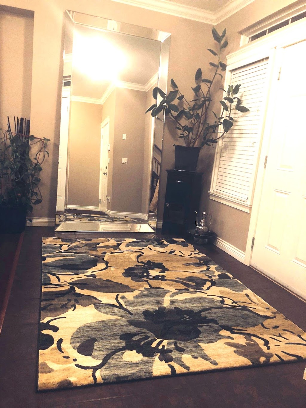 The Rug Store | 37459 Kilgard Rd #113, Abbotsford, BC V3G 0H8, Canada | Phone: (604) 300-5759