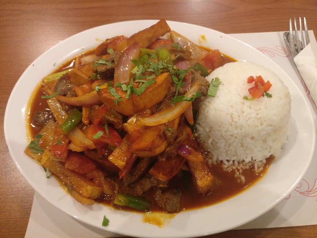 Chichos Restaurant Inc | 6580 Boul. Saint-Laurent, Montréal, QC H2S 3C6, Canada | Phone: (514) 277-9390