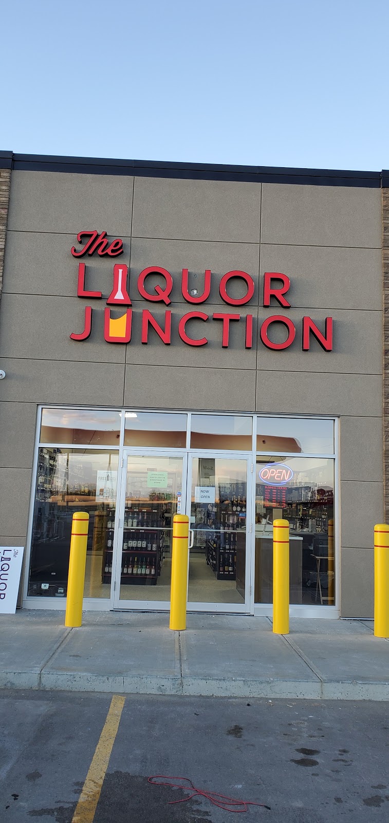 The Liquor Junction | 103 1 Junction Drive, Penhold, AB T0M 1R0, Canada | Phone: (587) 501-3102