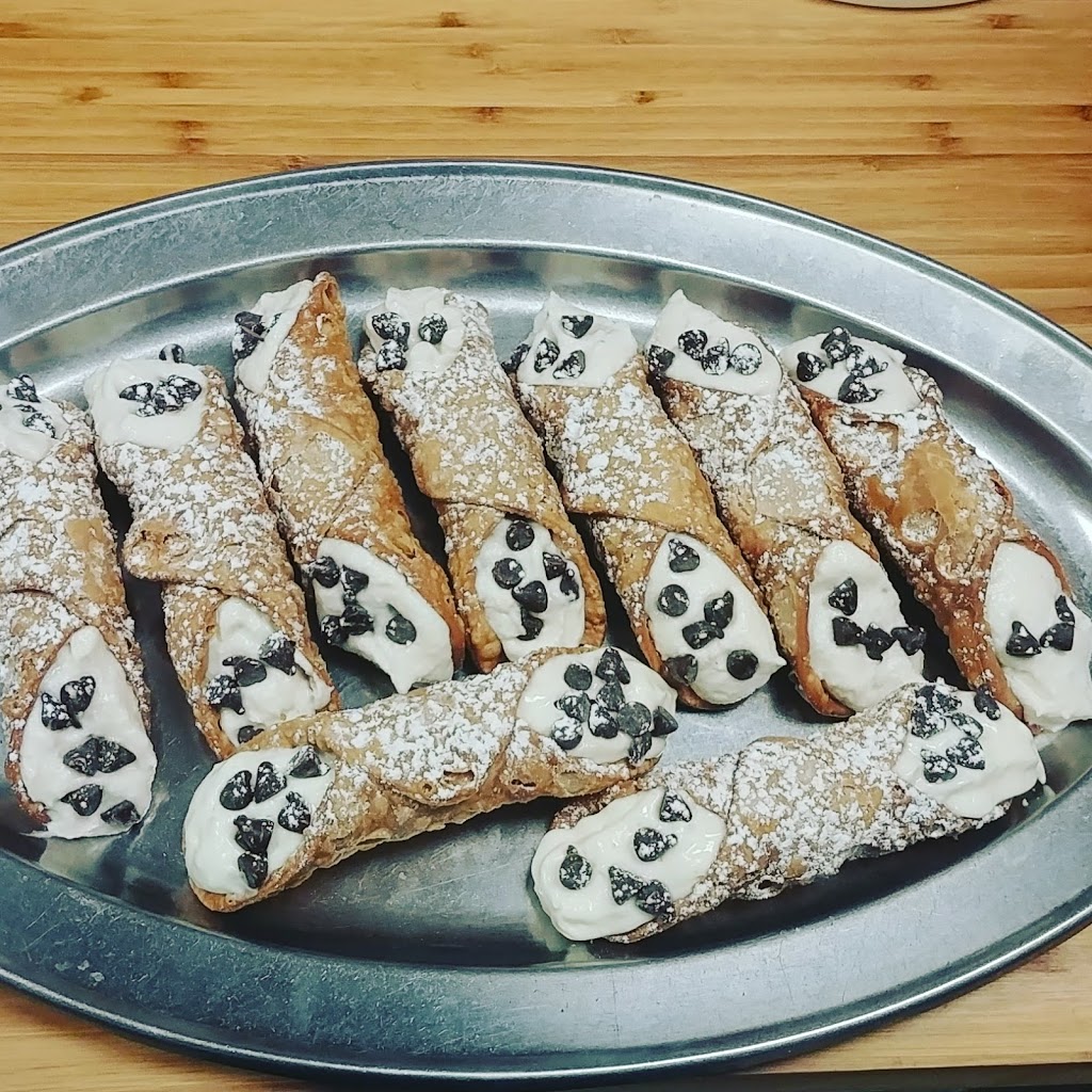 Paezanos Pizza | 420 Leacock Dr, Barrie, ON L4N 5G5, Canada | Phone: (705) 722-1717