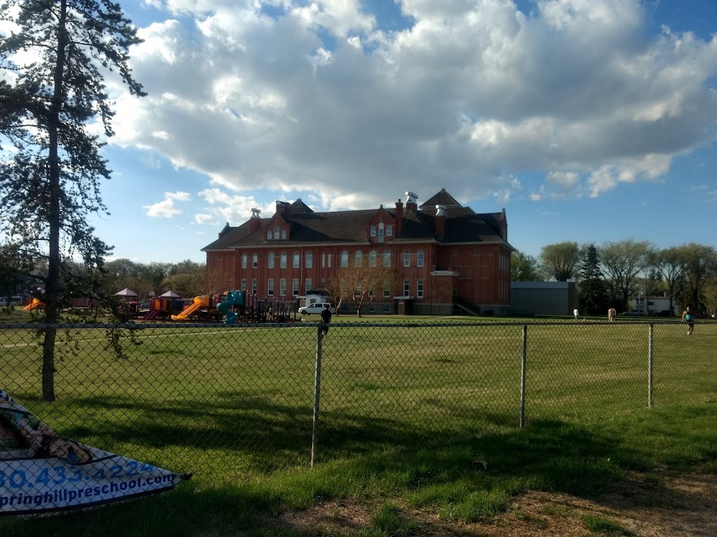 Queen Alexandra School | 7730 106 St, Edmonton, AB T6E 4W3, Canada | Phone: (780) 439-2516