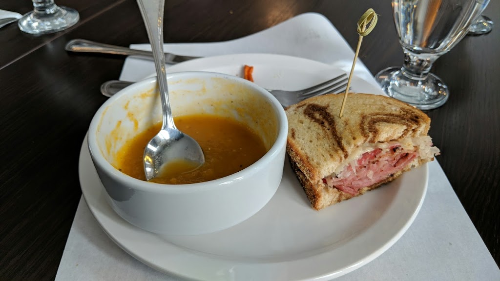 Riverside Dining Hall | 1124 Canal Rd, Brechin, ON L0K 1B0, Canada