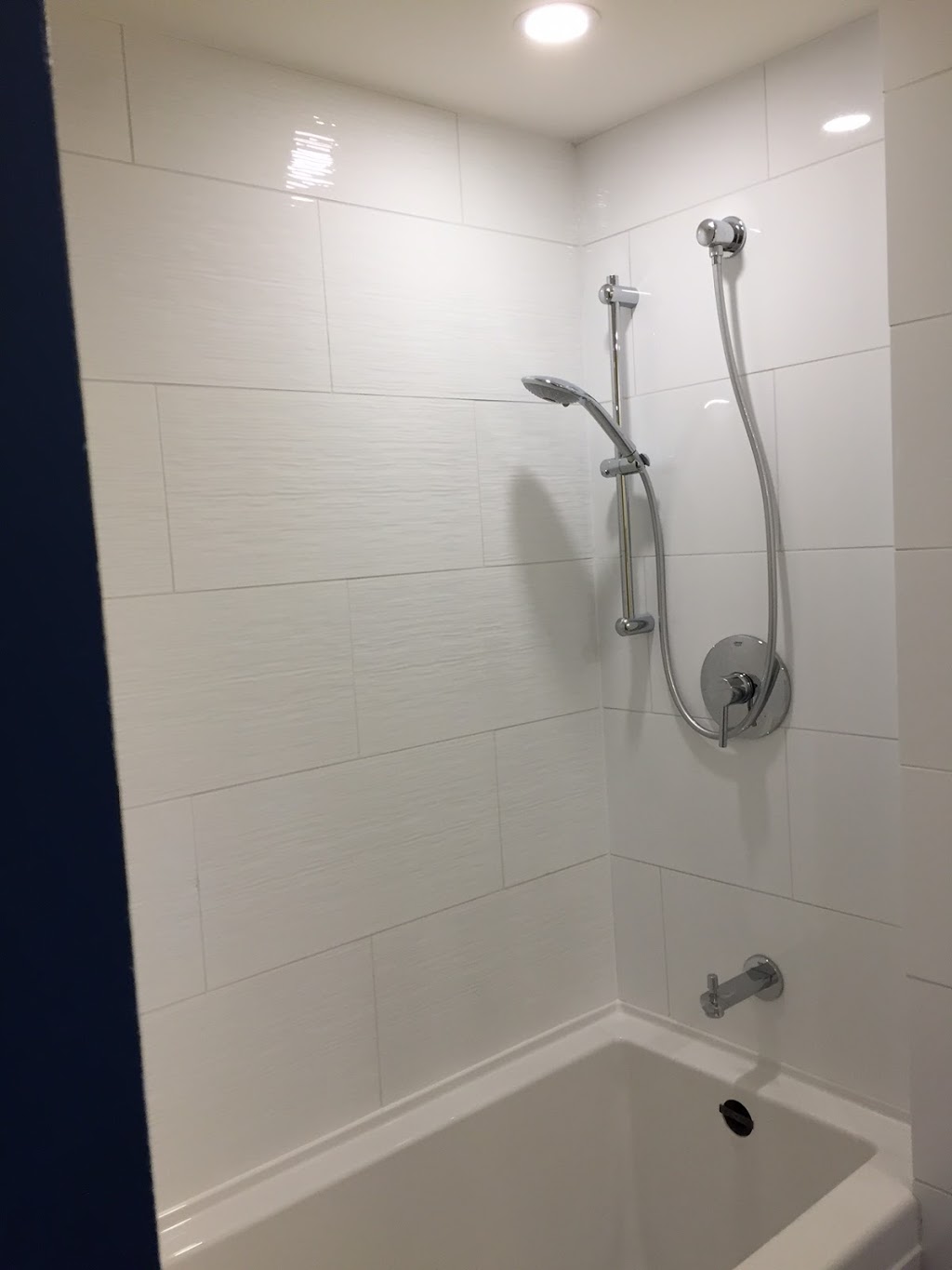Lower Mainland Ceramics | 636 Commercial Dr, Vancouver, BC V5L 3W2, Canada | Phone: (604) 251-1938