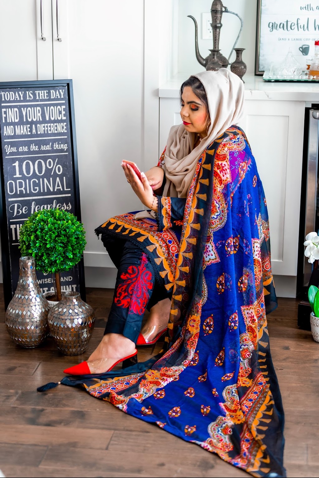 POSHINAs | 27 Mossgrove Ct, Courtice, ON L1E 1P4, Canada | Phone: (416) 858-2210