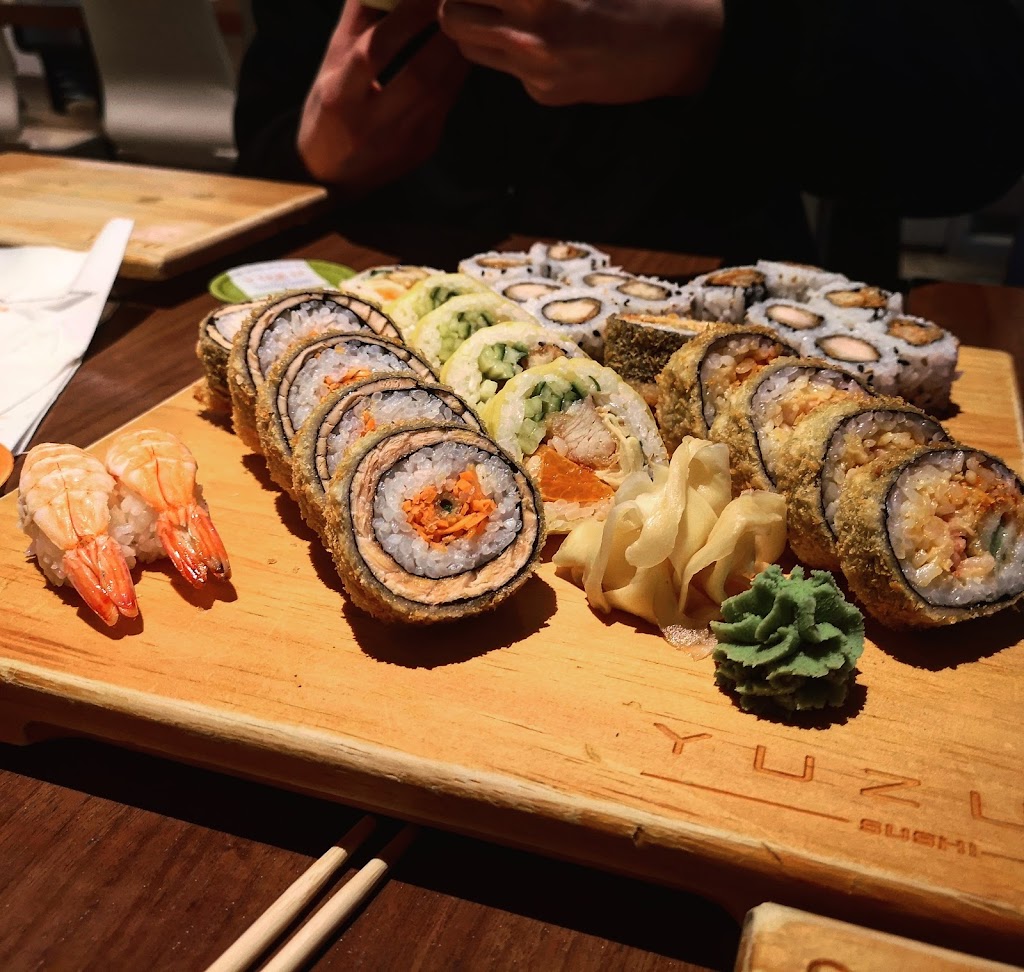 Yuzu sushi | 6300 Bd de lOrmière, Québec, QC G1P 1K7, Canada | Phone: (418) 871-1114