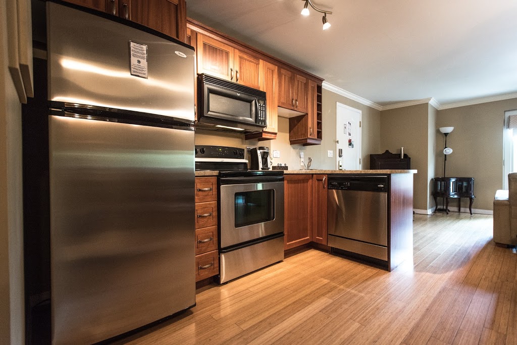 Hotel St-Sauveur - Complexe 570 | 570 Chemin des Frênes, Piedmont, QC J0R 1K0, Canada | Phone: (450) 227-1800