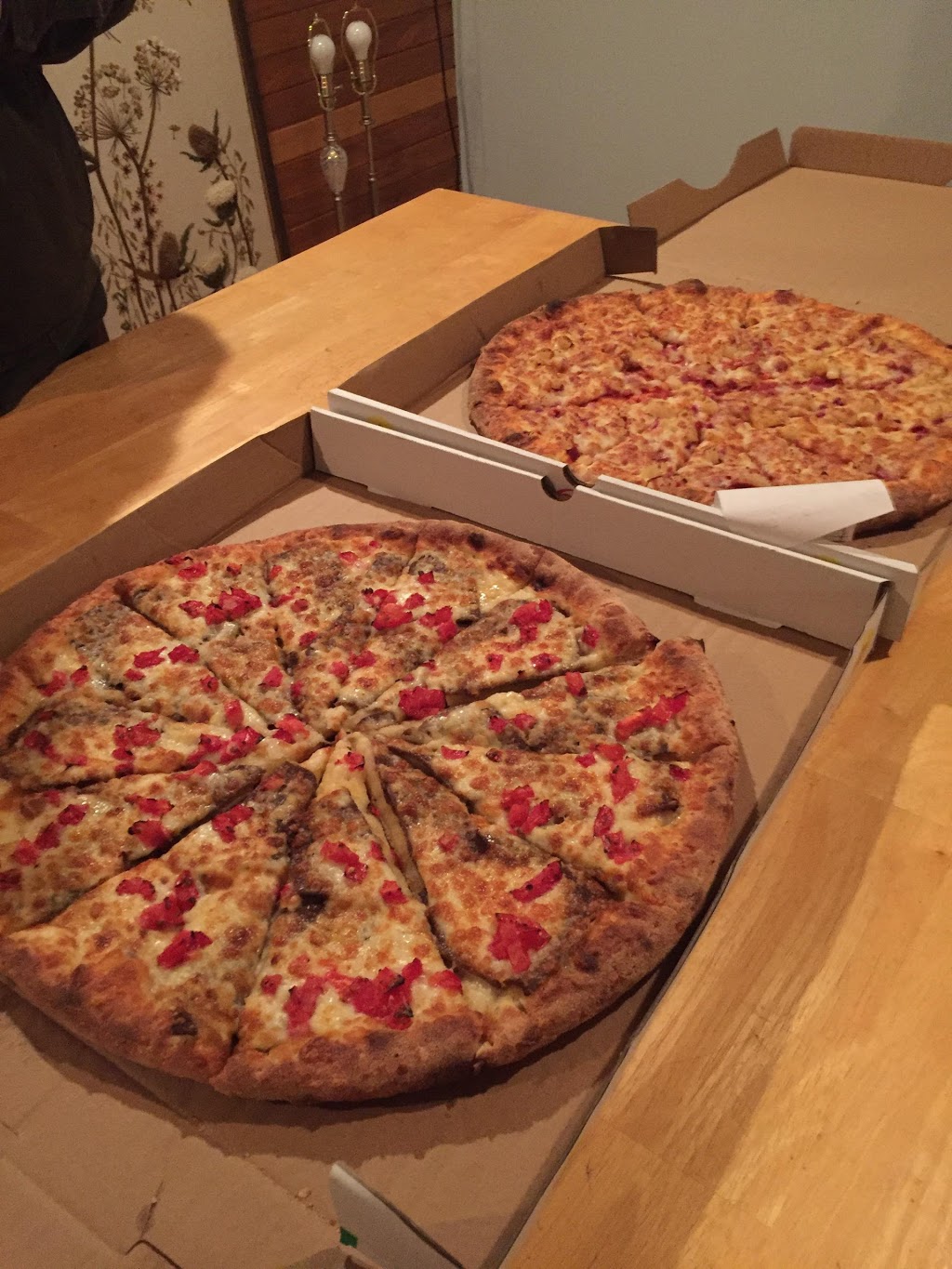 A B King Pizza | 6208 Rundlehorn Dr NE, Calgary, AB T1Y 2X1, Canada | Phone: (403) 568-9299