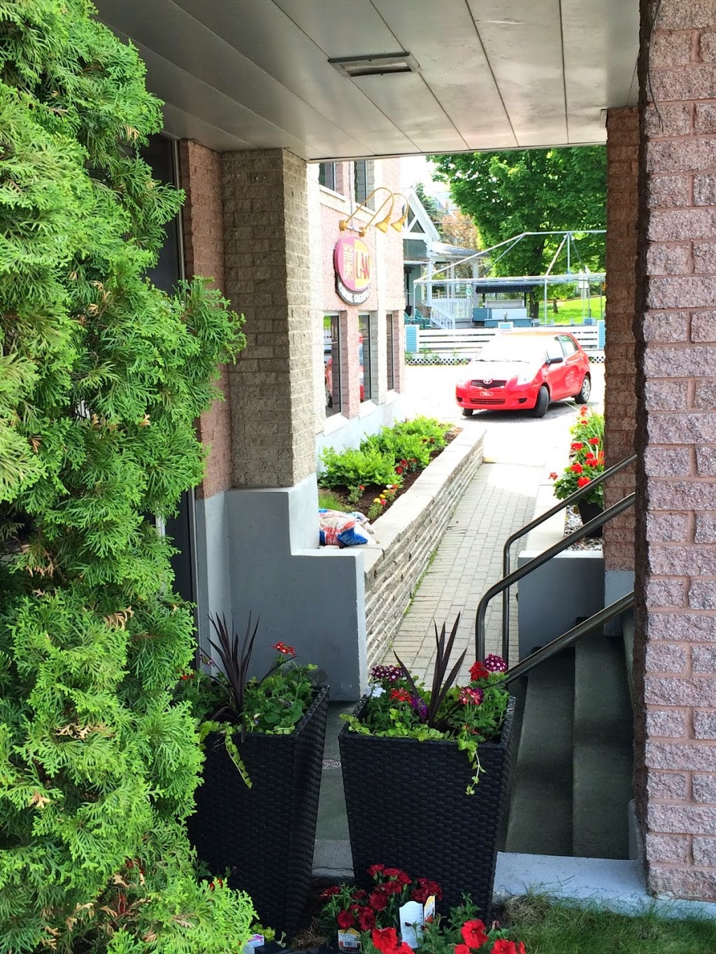 Auberge du Grand Lac | 40 Rue Merry S, Magog, QC J1X 3L1, Canada | Phone: (819) 847-4039