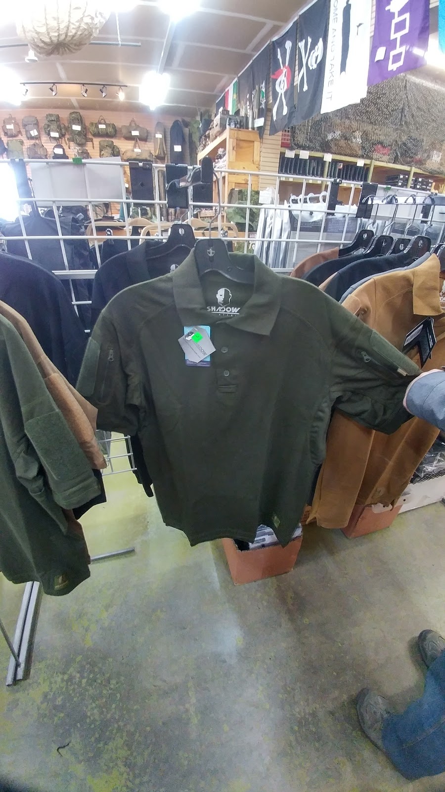 On the General Army Surplus | 2305 Boulevard Barrette, Lourdes-de-Joliette, QC J0K 1K0, Canada | Phone: (450) 752-0203