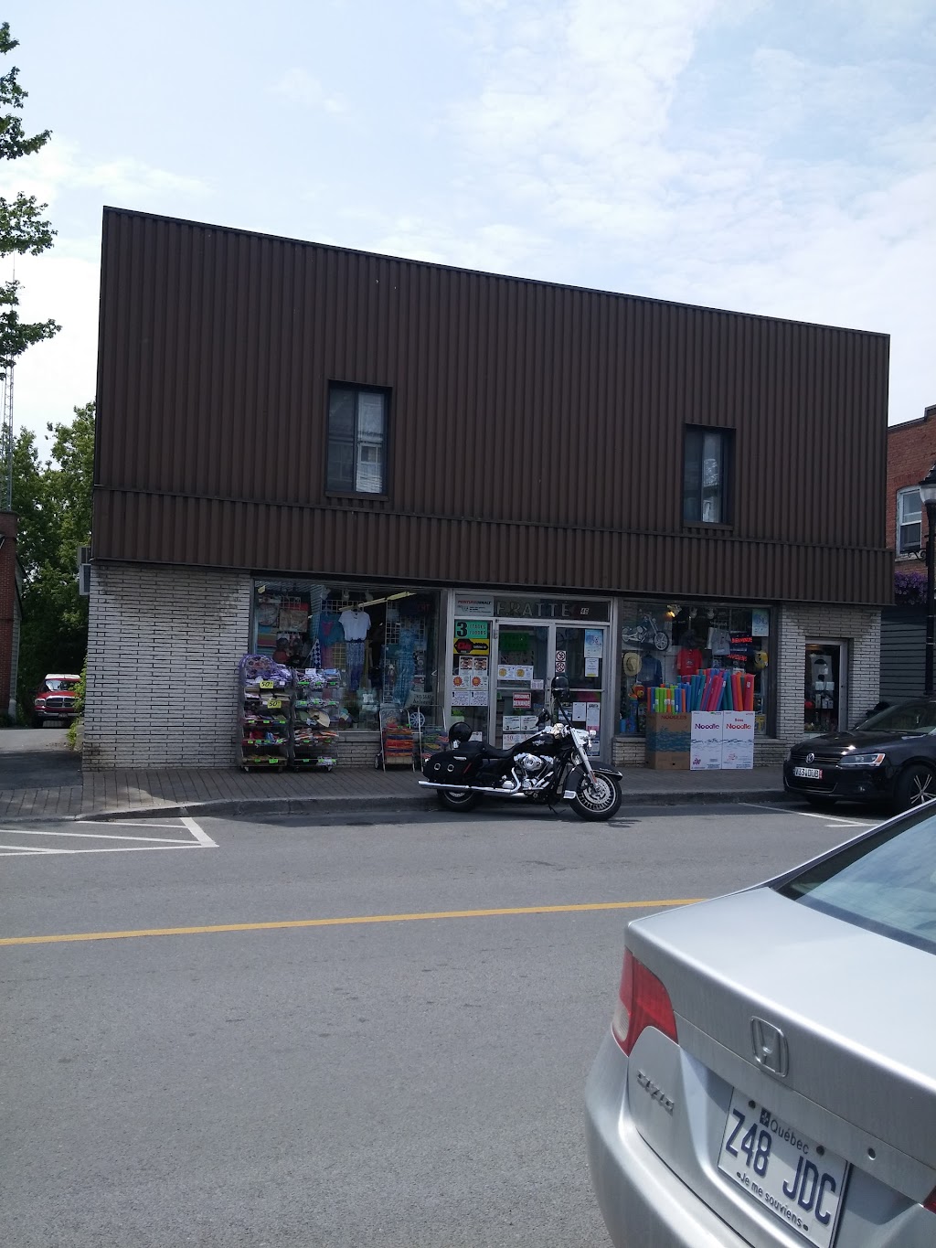 F. Ratte store | 46 Rue Lambton, Ormstown, QC J0S 1K0, Canada | Phone: (450) 829-2662