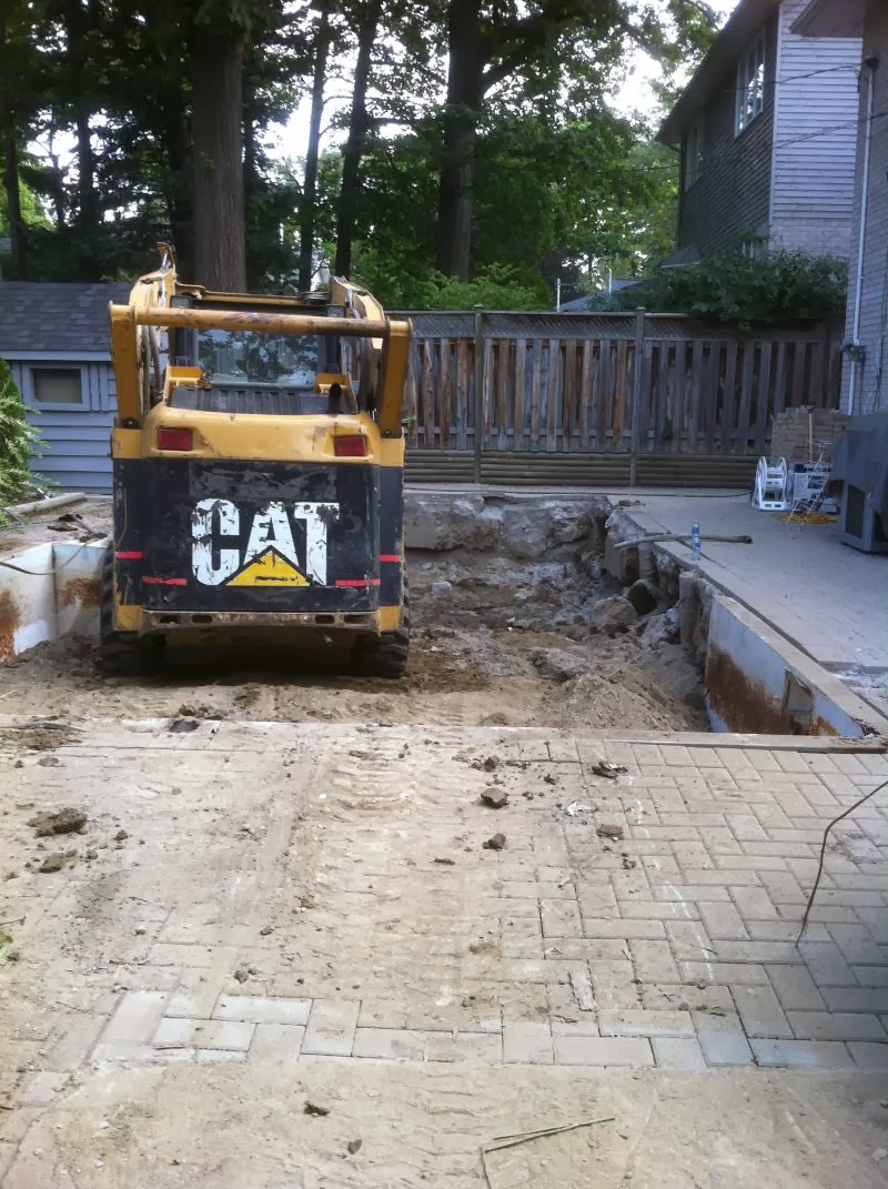Rapid Waste & Disposal | 34 Leading, Etobicoke, ON M9V 3S9, Canada | Phone: (416) 984-0044