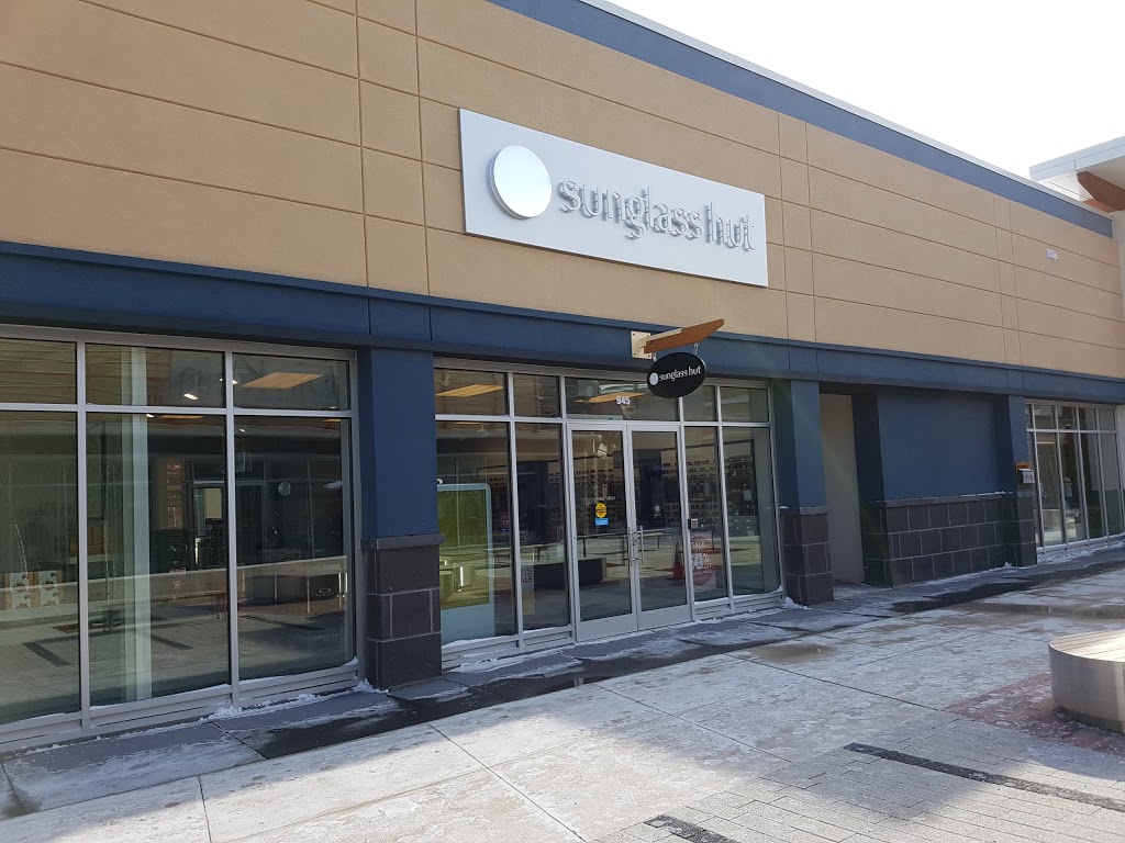Sunglass Hut 8555 Campeau Dr Unit 945, Ottawa, ON K2T 1B7, Canada