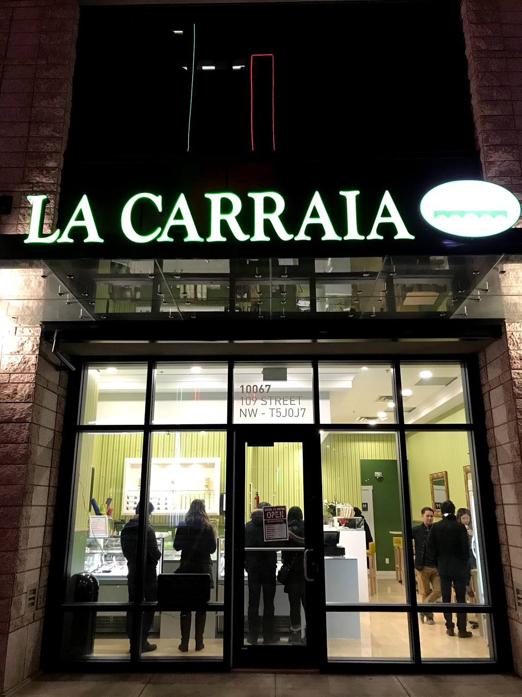 La Carraia Gelateria Cafe | 10067 109 St NW, Edmonton, AB T5J 0J7, Canada | Phone: (780) 244-0648
