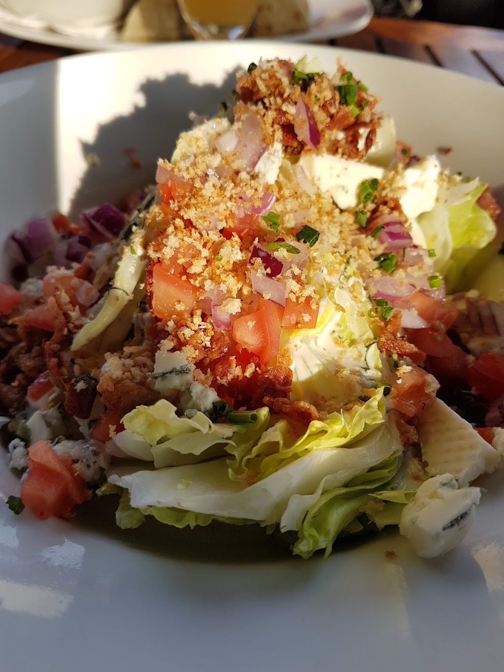 Martinis Bar & Patio | 2980 King St E, Kitchener, ON N2A 1A9, Canada | Phone: (519) 893-6570
