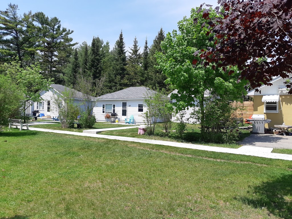 Tony B Villas | 701 River Rd E, Wasaga Beach, ON L9Z 2M3, Canada | Phone: (705) 429-5574