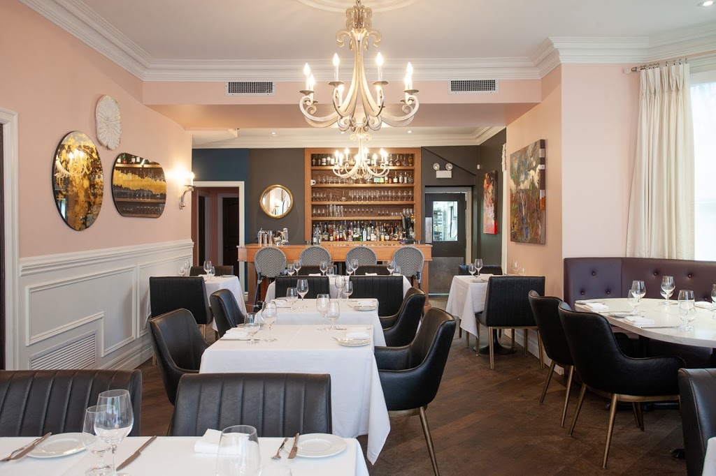 Quatrefoil | 16 Sydenham St, Dundas, ON L9H 2T4, Canada | Phone: (905) 628-7800