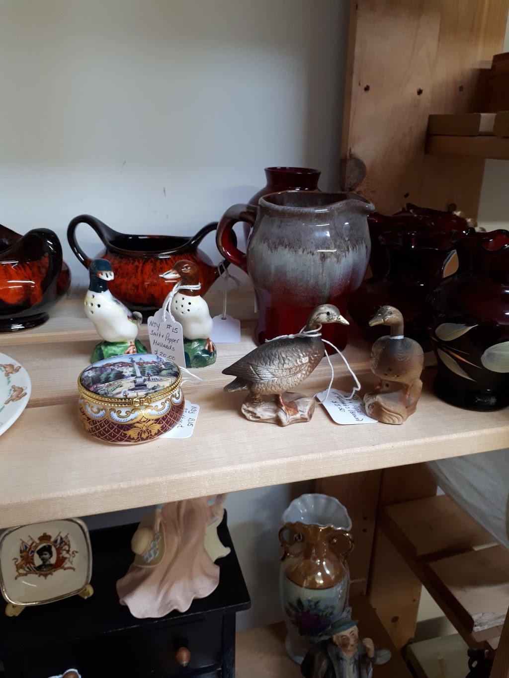 Courtland Treasures | 682 James St, Delhi, ON N4B 2C7, Canada | Phone: (519) 582-2929