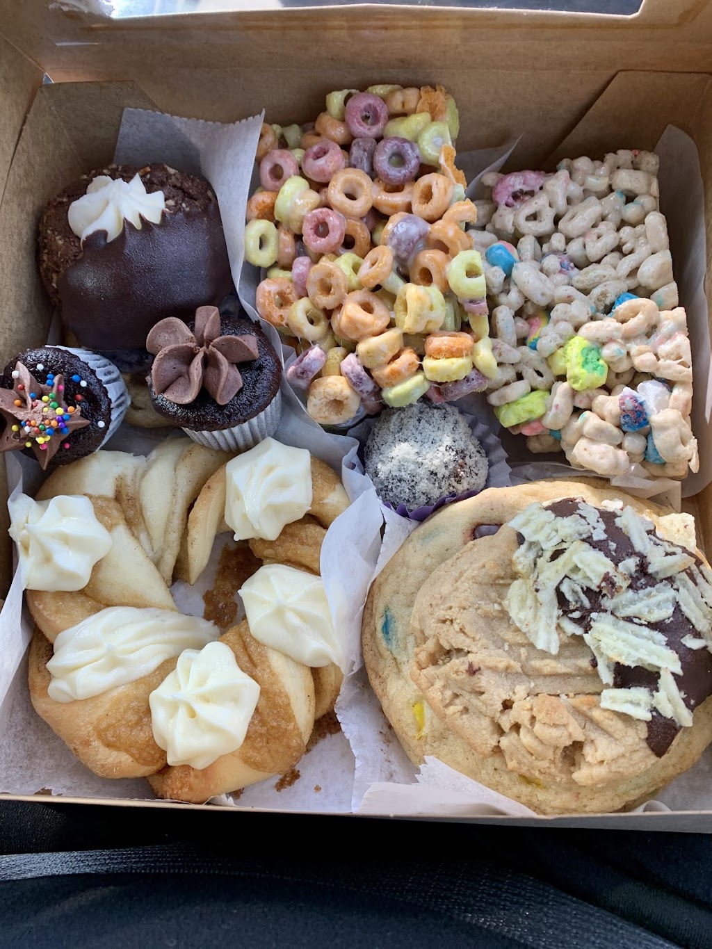Sweet Spot Bake Shop | 5-281 Island Hwy E, Parksville, BC V9P 2G4, Canada | Phone: (250) 586-9866