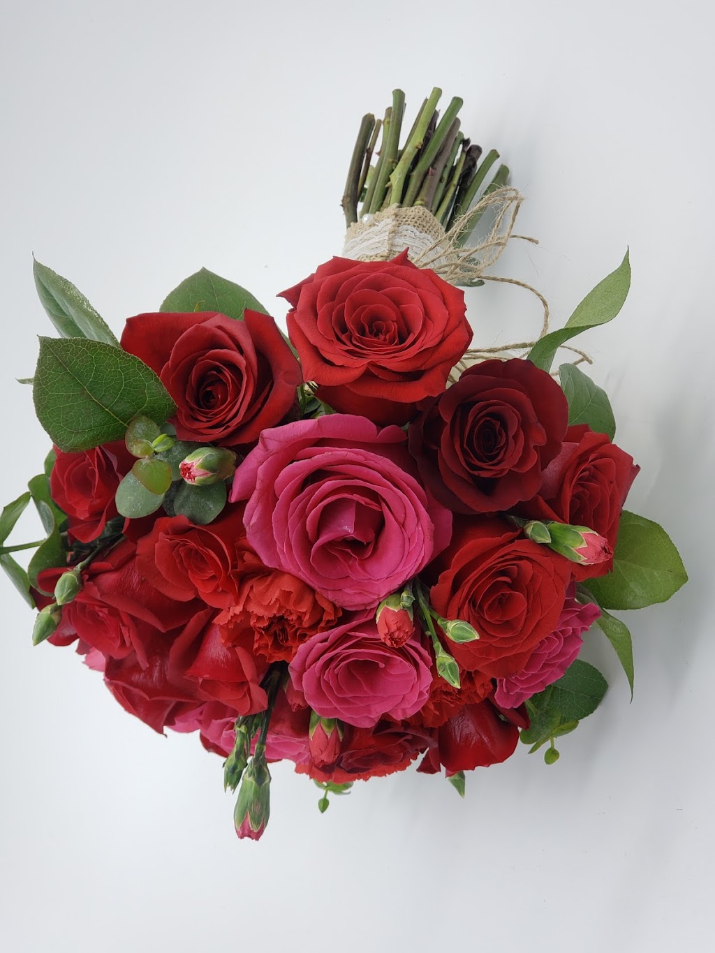 Florals By Bushra | Sugarbush Rd, Mississauga, ON L5B 2X7, Canada | Phone: (437) 771-3919