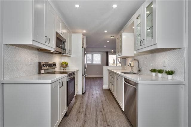 Right Fit Renovations Ltd | 2204 Leominster Dr, Burlington, ON L7P 3X1, Canada | Phone: (647) 627-4663
