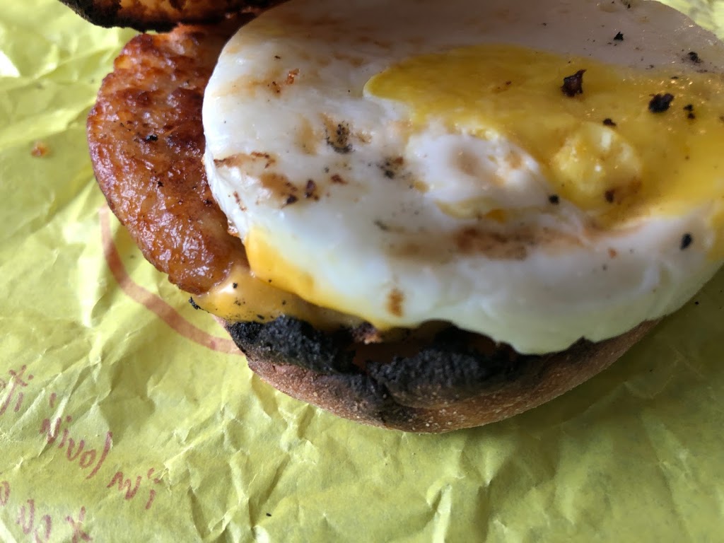 McDonalds | 377 Burnhamthorpe Rd E, Mississauga, ON L5A 3Y1, Canada | Phone: (905) 270-3529