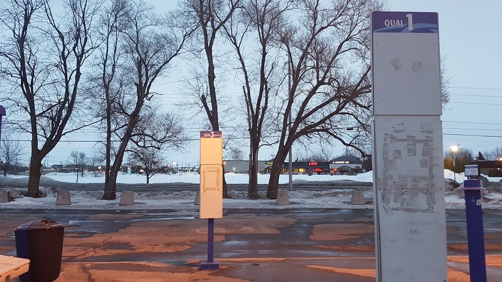 771 Boulevard Georges-Gagné S Parking | 771 Boulevard Georges-Gagné S, Montreal, QC H4C 3P5, Canada