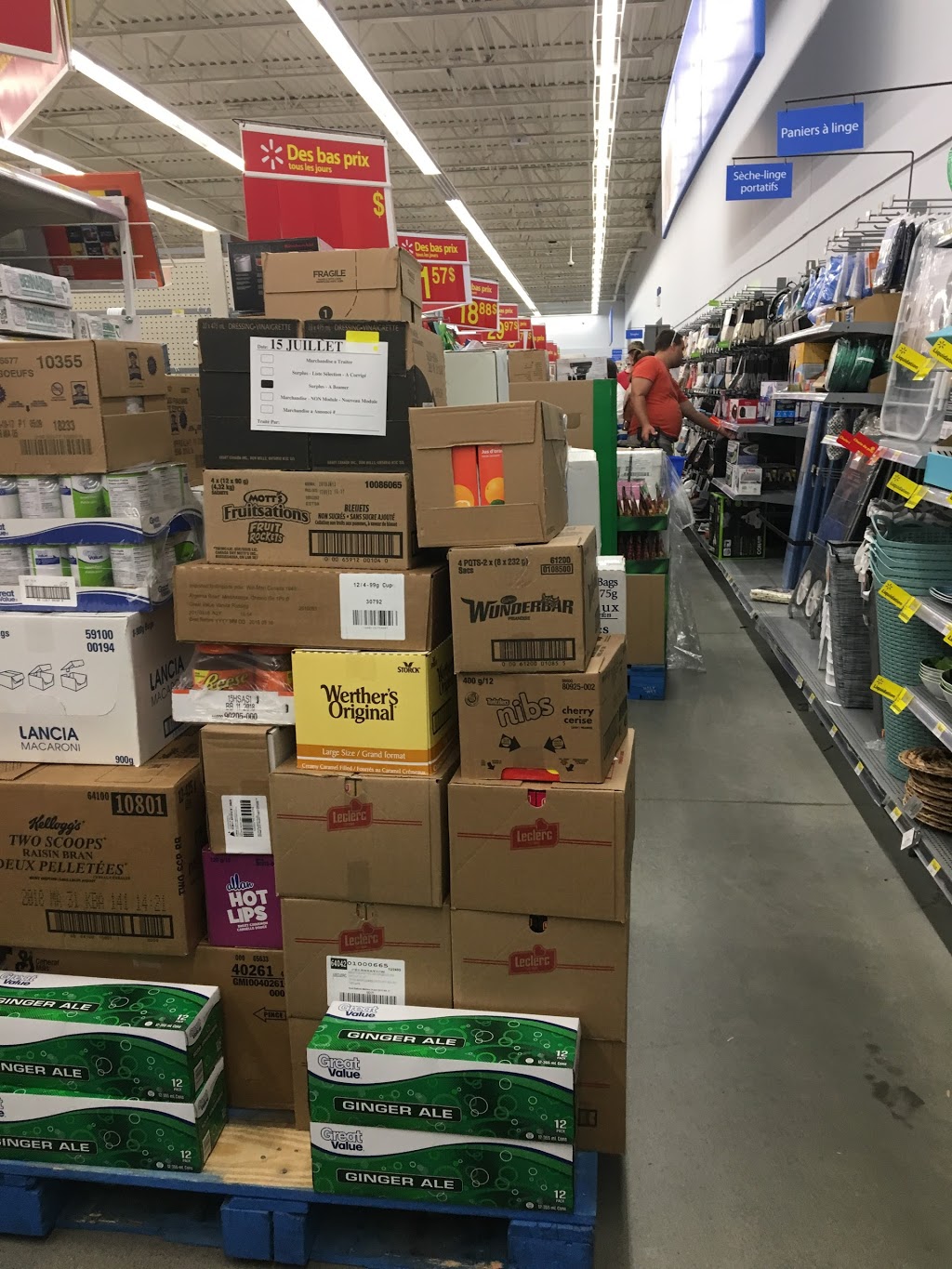 Walmart Carleton Place Supercentre | 450 McNeely Ave, Carleton Place, ON K7C 0A6, Canada | Phone: (613) 253-1319