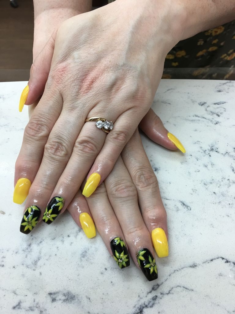 Beauté Candy Ongles | 4422 Rue Wellington, Verdun, QC H4G 1W5, Canada | Phone: (514) 768-2926