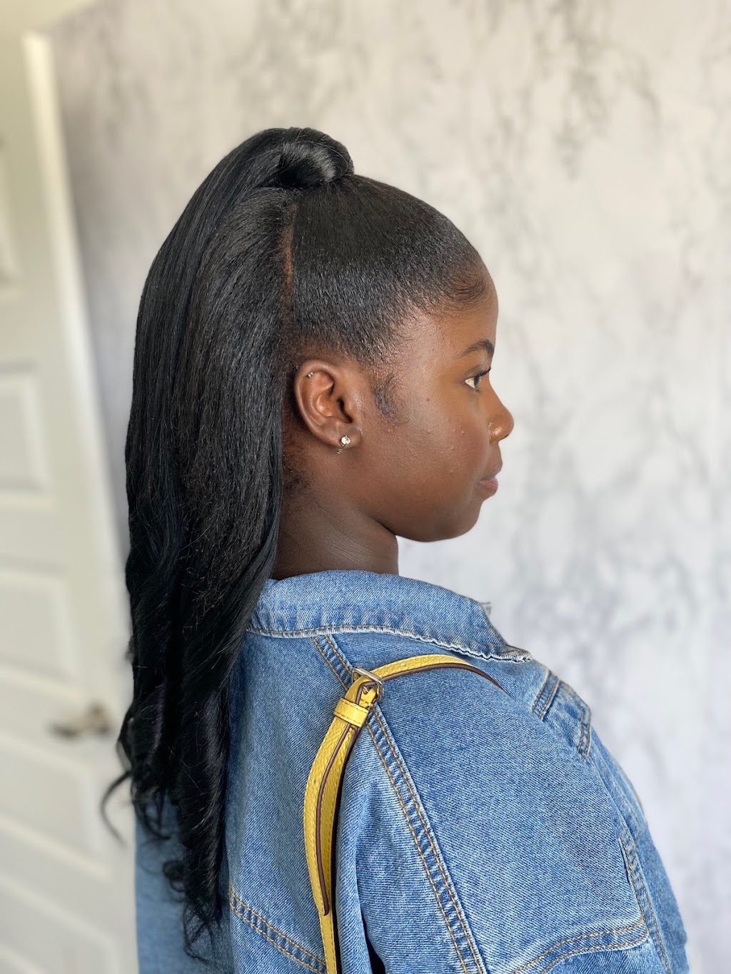 Flame Lily Hair | 5, 224 Ch. Hunt Club Suite #6, Ottawa, ON K1V 1C1, Canada | Phone: (343) 596-4799