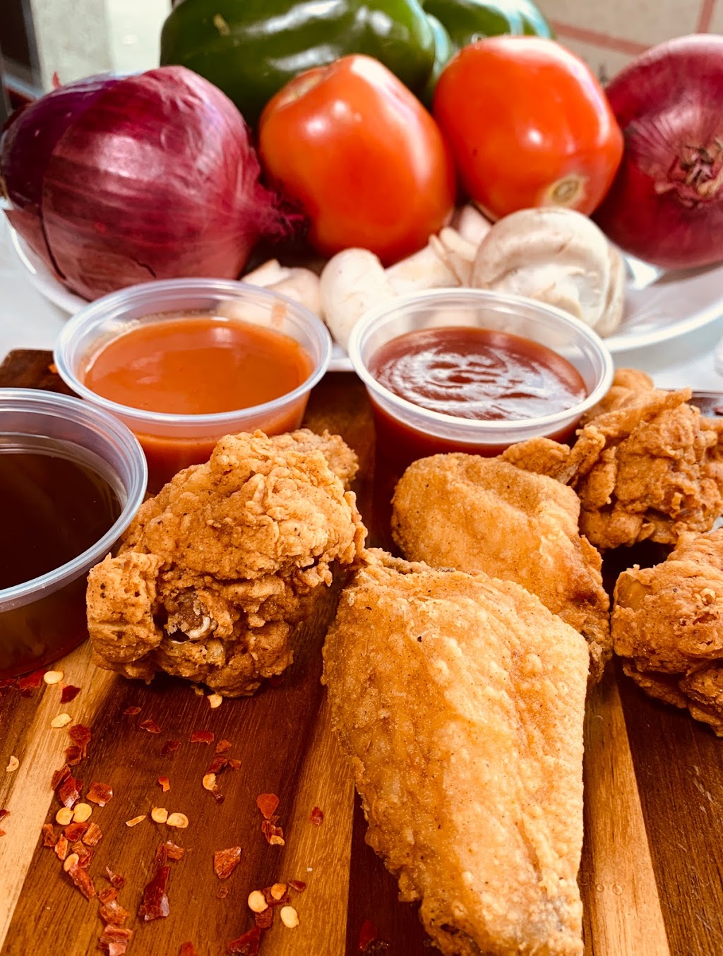 Famo Pizza And Wings | 1000 Upper Gage Ave, Hamilton, ON L8V 4R5, Canada | Phone: (905) 387-0009