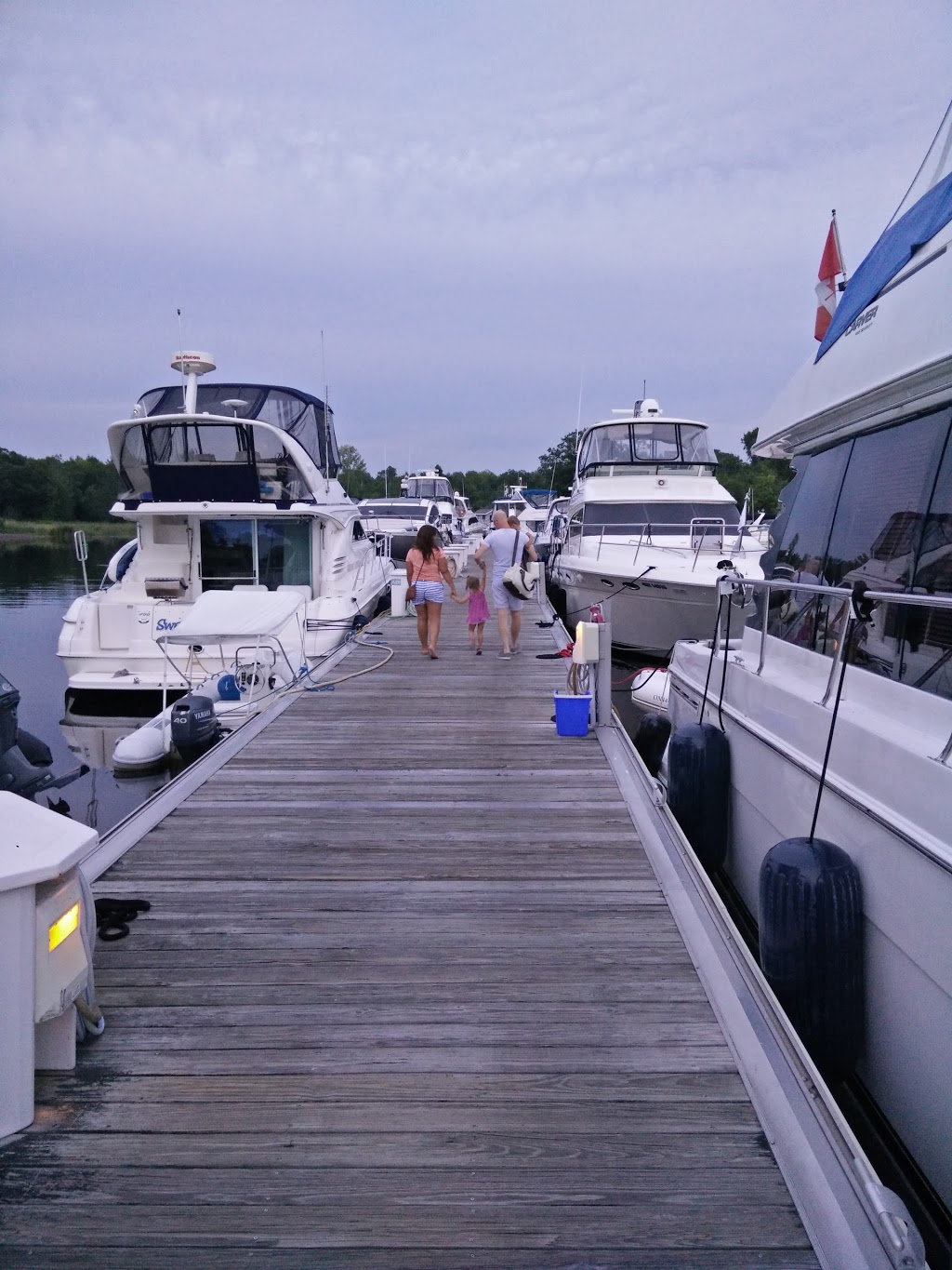 South Bay Cove Yacht Haven | 375 S Bay Rd, Port Severn, ON L0K 1S0, Canada | Phone: (705) 756-3333