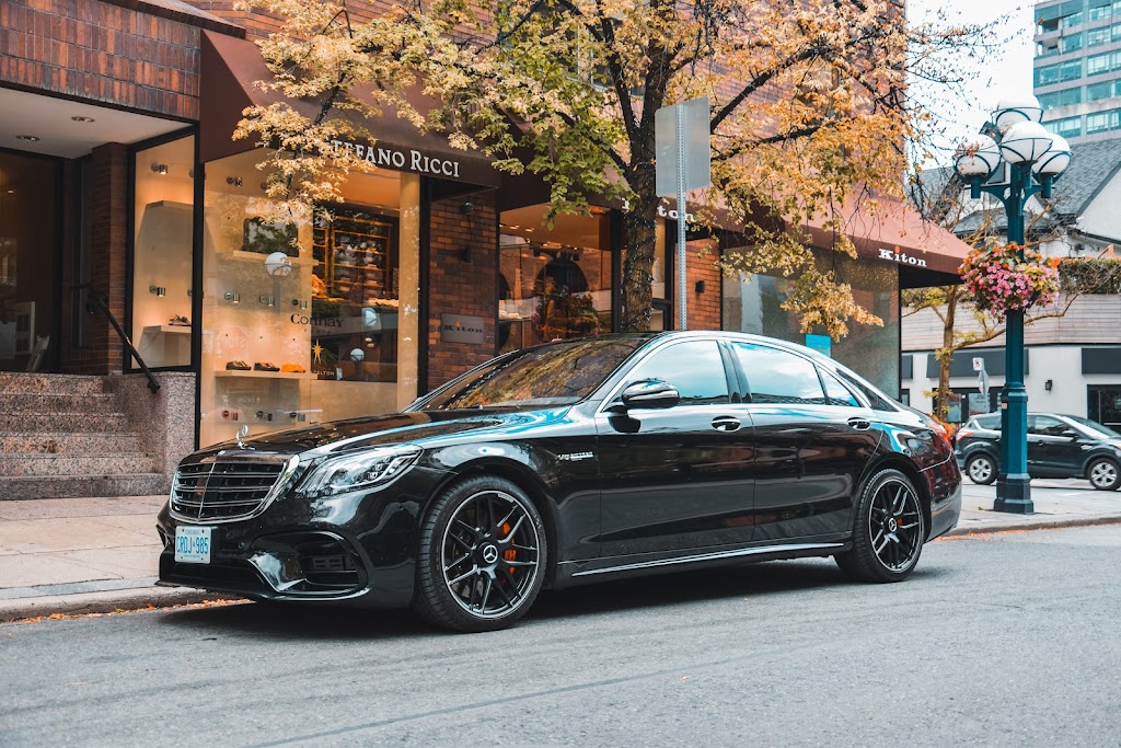 BLimousine | 152 Portland St, Toronto, ON M8Y 1B2, Canada | Phone: (647) 241-2042